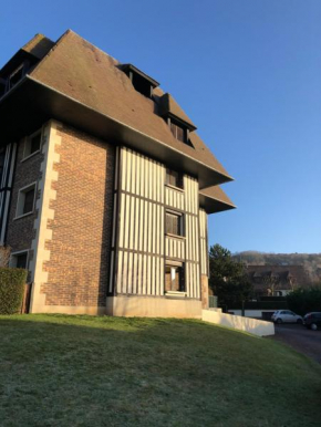 Studio au calme 2 pas de la plage et du centre de ville -L école buissonnière